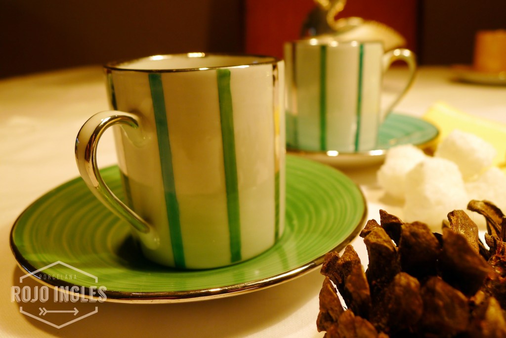 juego cafe pintado a mano